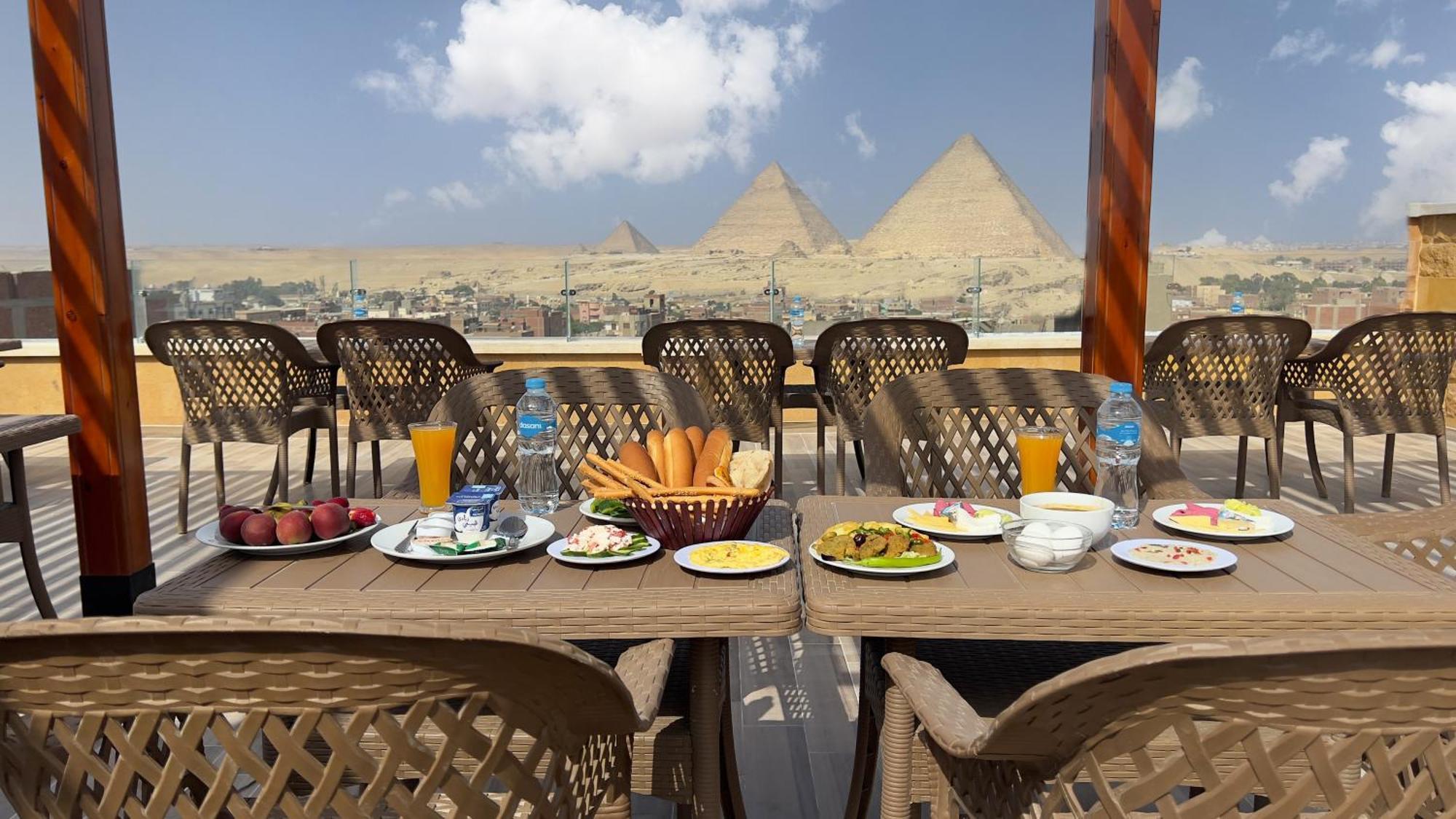 Celia Pyramids View Inn Nazlet el-Sîsi Exterior foto